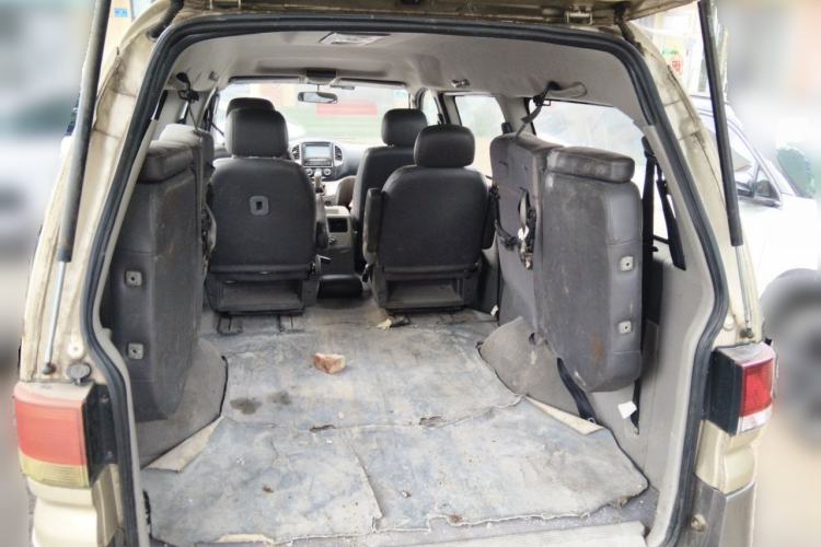 Used FORTHING Lingzhi 2015 M5 Q3 2.0L 7-seat Long-Wheelbase Luxury Model Trunk