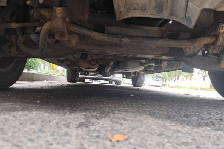 Used FORTHING Lingzhi 2015 V3 1.5L 7-seat Standard Model Chassis Front