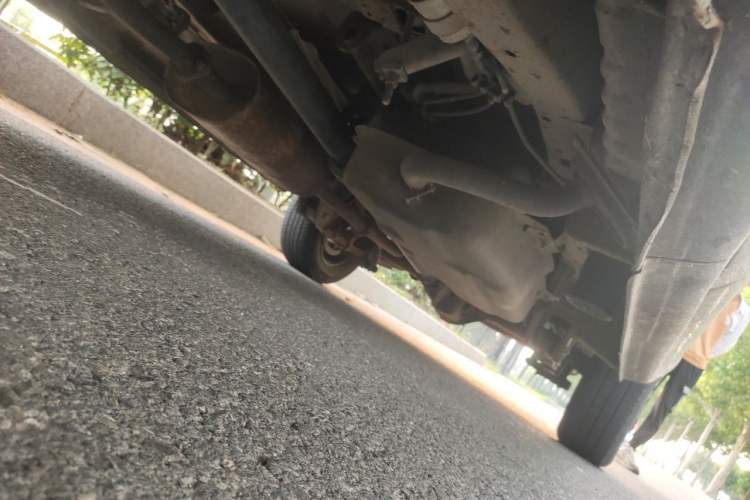 Used FORTHING Lingzhi 2015 M3 1.6L 7-Seater Standard Model Chassis Front Left