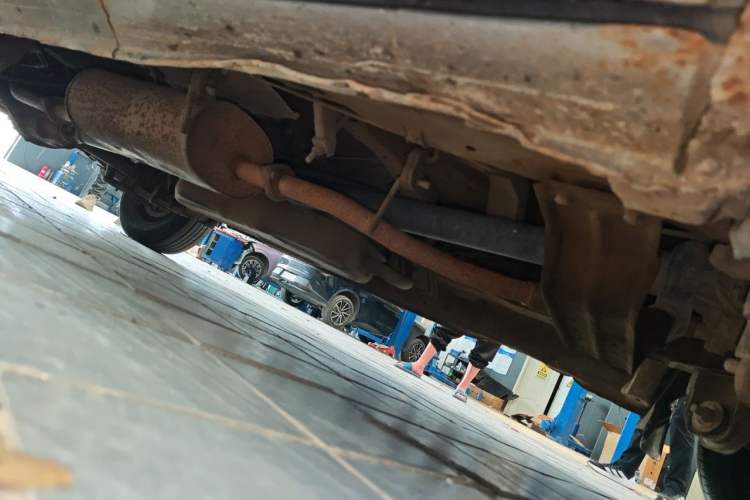 Used FORTHING Lingzhi 2015 V3 1.5L 7-seat Standard Model Chassis Front Right