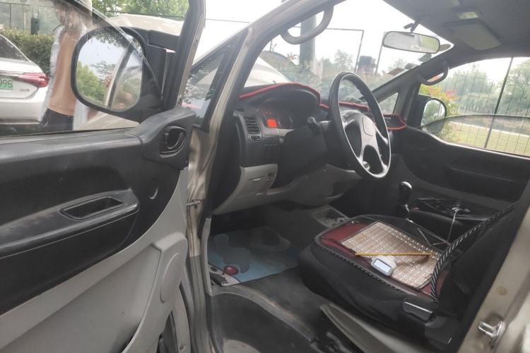 Used FORTHING Lingzhi 2015 M3 1.6L 7-Seater Standard Model Driver Seat
