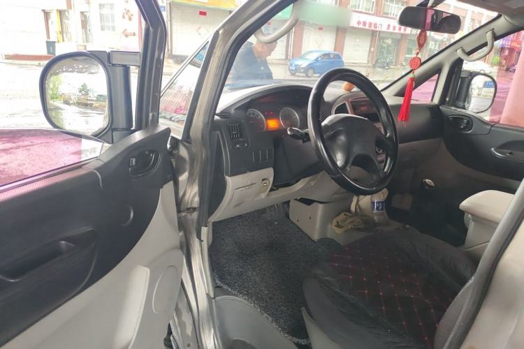 Used FORTHING Lingzhi 2015 M3 1.6L 7-Seater Standard Model Driver Seat