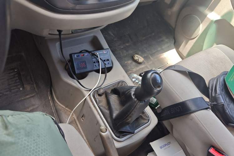 Used FORTHING Lingzhi 2015 V3 1.5L 7-seat Standard Model Gear Lever