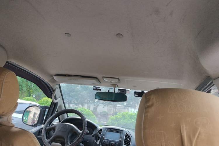 Used FORTHING Lingzhi 2015 V3 1.6L 7-Seater Comfort Model Headliner
