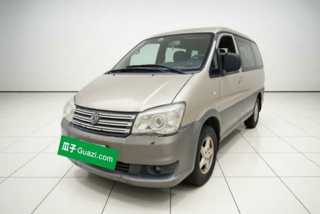 Ojetý FORTHING Lingzhi 2015 M3 1.6L 7-Seater Comfort Model