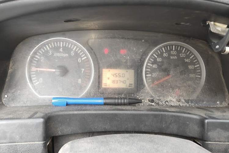 Used FORTHING Lingzhi 2015 V3 1.5L 7-seat Standard Model Instrument Cluster