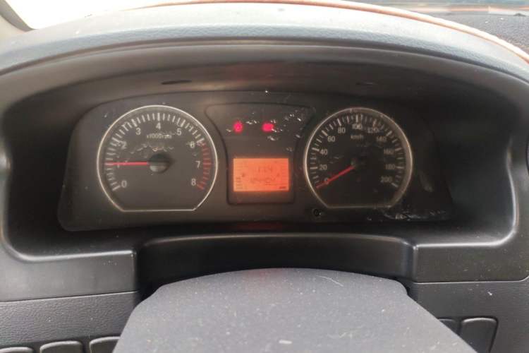 Used FORTHING Lingzhi 2015 M3 1.6L 7-Seater Comfort Model Instrument Cluster