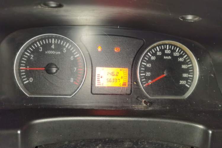 Used FORTHING Lingzhi 2015 V3 1.6L 7-Seater Standard Model Instrument Cluster