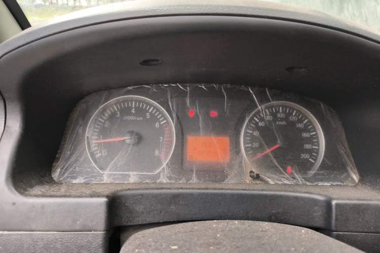 Used FORTHING Lingzhi 2015 V3 1.5L 5-Seater Special Offer Model Instrument Cluster