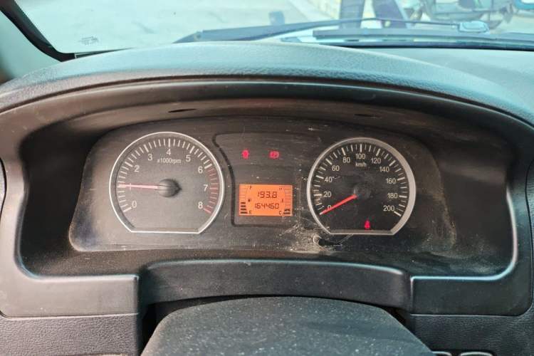 Used FORTHING Lingzhi 2015 V3 1.5L 7-seat Standard Model Instrument Cluster