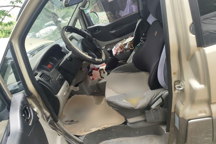 Used FORTHING Lingzhi 2015 M3 1.6L 7-Seater Luxury Model Left Front Seat