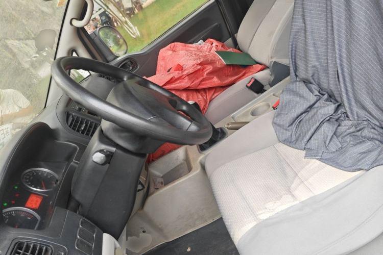 Used FORTHING Lingzhi 2015 V3 1.5L 7-seat Standard Model Left Front Seat