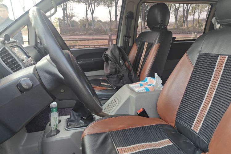Used FORTHING Lingzhi 2015 M3 1.6L 7-Seater Comfort Model Left Front Seat