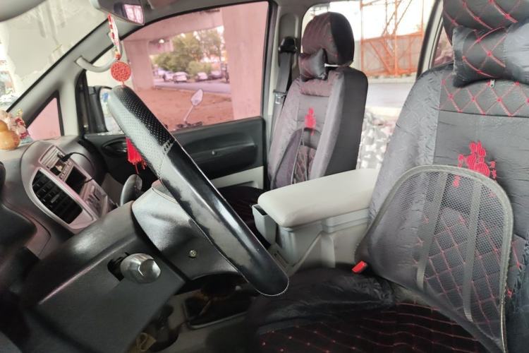 Used FORTHING Lingzhi 2015 M3 1.6L 7-Seater Standard Model Left Front Seat