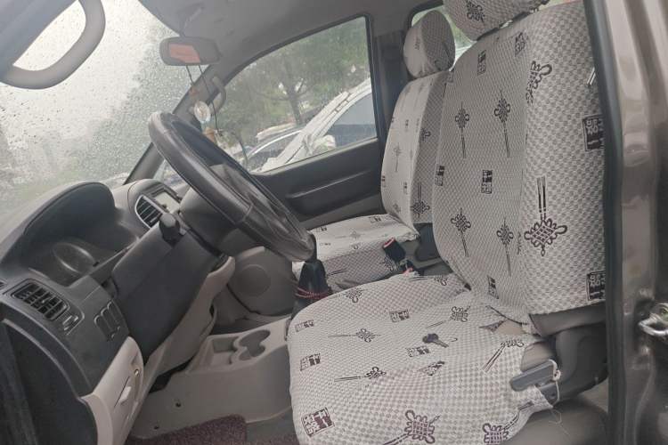 Used FORTHING Lingzhi 2015 V3 1.5L 5-Seater Special Offer Model Left Front Seat