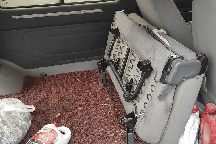 Used FORTHING Lingzhi 2015 V3 1.5L 7-seat Standard Model Left Rear Seat