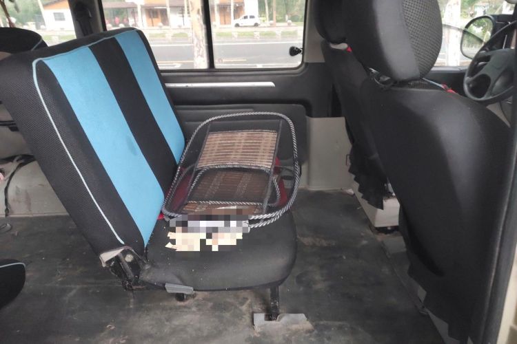 Used FORTHING Lingzhi 2015 M3 1.6L 7-Seater Standard Model Left Rear Seat