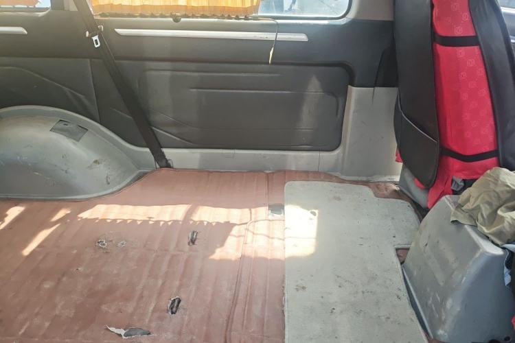 Used FORTHING Lingzhi 2015 V3 1.5L 7-seat Standard Model Left Rear Seat