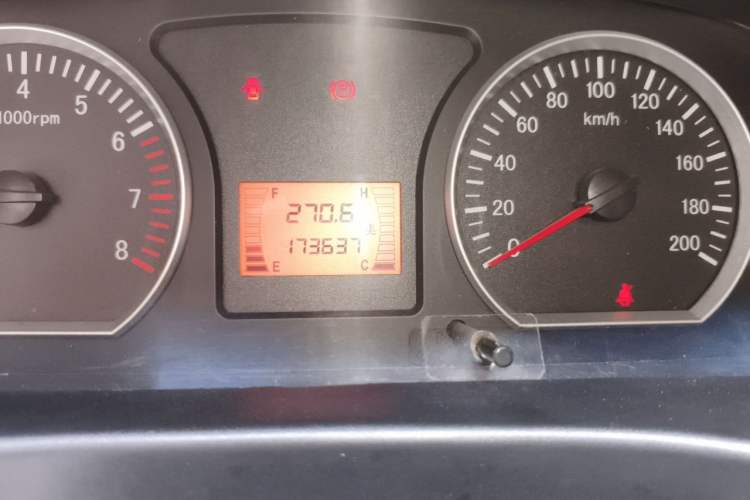 Used FORTHING Lingzhi 2015 V3 1.5L 5-Seater Special Offer Model Odometer Close Up