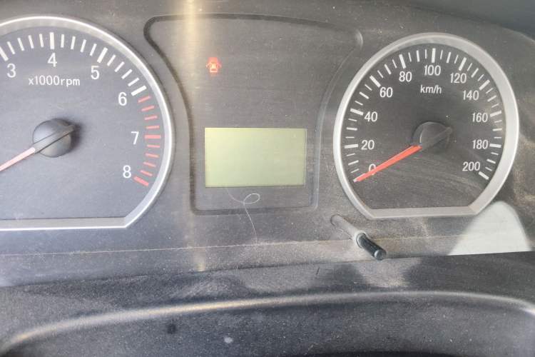 Used FORTHING Lingzhi 2015 V3 1.5L 5-Seater Special Offer Model Odometer Close Up