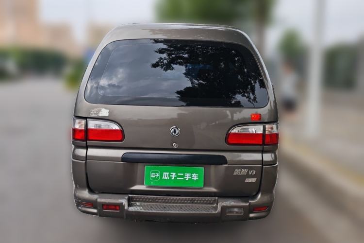 Used FORTHING Lingzhi 2015 V3 1.5L 7-seat Standard Model Rear