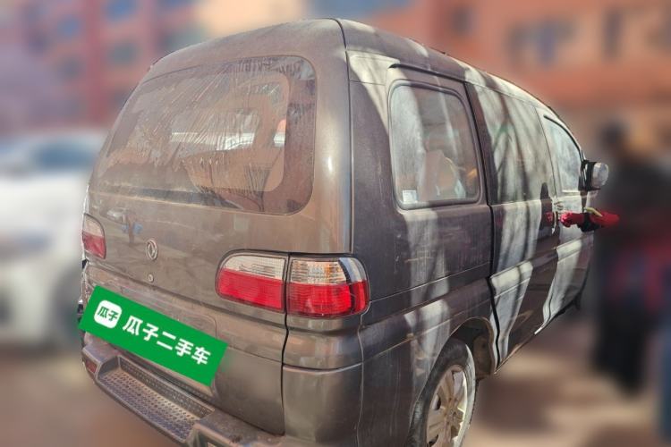 Used FORTHING Lingzhi 2015 V3 1.5L 7-seat Standard Model Rear Right 45 Deg