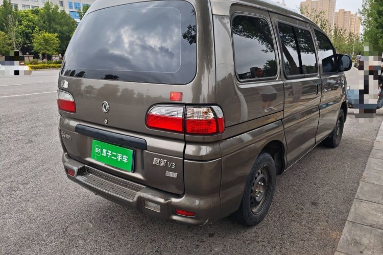 Used FORTHING Lingzhi 2015 V3 1.5L 7-seat Standard Model Rear Right 45 Deg