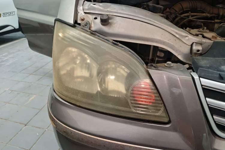 Used FORTHING Lingzhi 2015 V3 1.5L 7-seat Standard Model Right Front Headlight