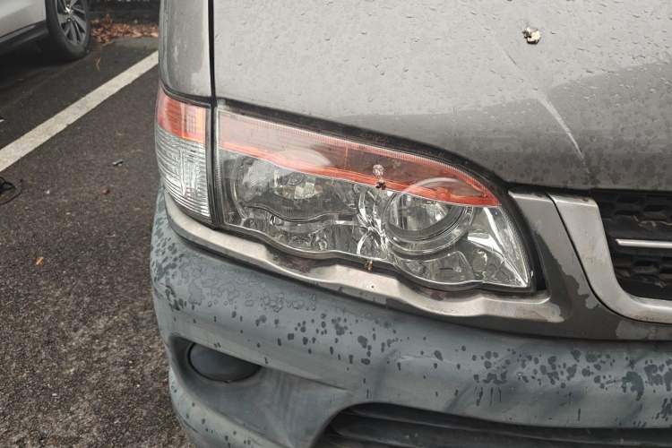 Used FORTHING Lingzhi 2015 V3 1.5L 5-Seater Special Offer Model Right Front Headlight