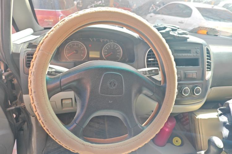 Used FORTHING Lingzhi 2015 V3 1.5L 7-seat Standard Model Steering Wheel
