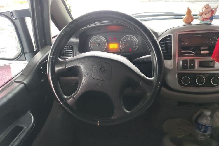 Used FORTHING Lingzhi 2015 M3 1.6L 7-Seater Standard Model Steering Wheel