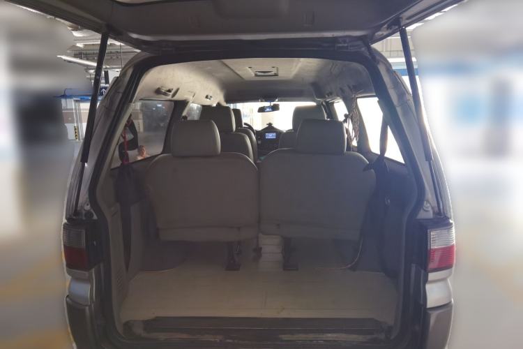 Used FORTHING Lingzhi 2015 V3 1.6L 7-Seater Standard Model Trunk