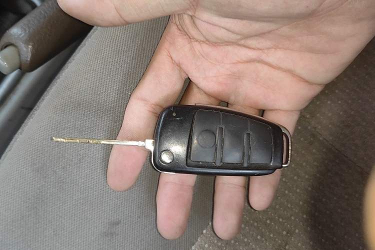 Used FORTHING Lingzhi 2015 V3 1.5L 7-seat Standard Model Vehicle Key