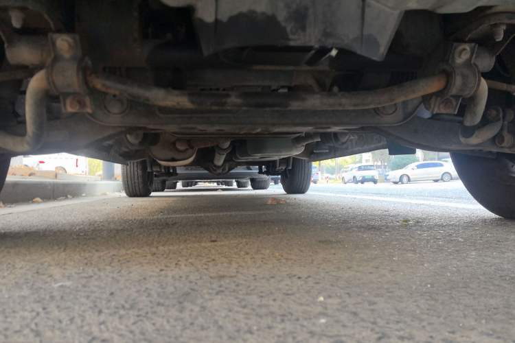 Used FORTHING Lingzhi 2015 V3 1.5L 7-seat Standard Model Chassis Front