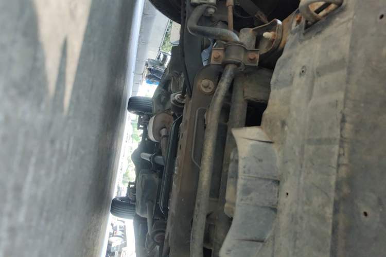Used FORTHING Lingzhi 2015 V3 1.6L 7-Seater Standard Model Chassis Front