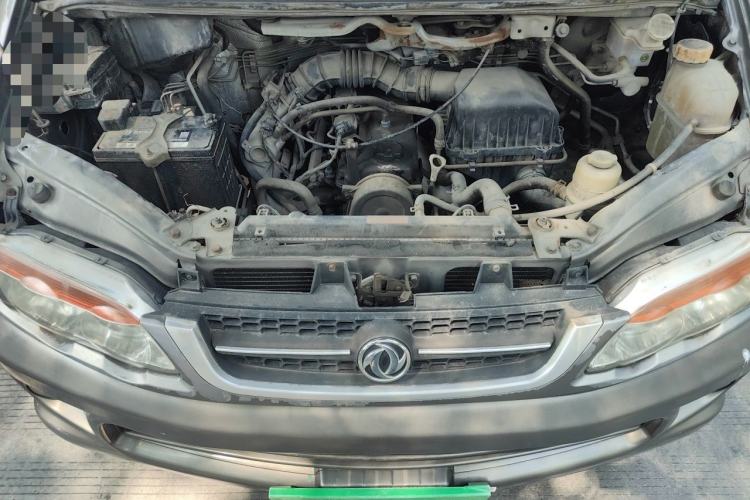 Used FORTHING Lingzhi 2015 V3 1.6L 7-Seater Standard Model Engine Bay