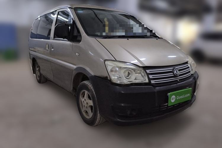 Used FORTHING Lingzhi 2015 M3 1.6L 7-Seater Comfort Model Front Right 45 Deg