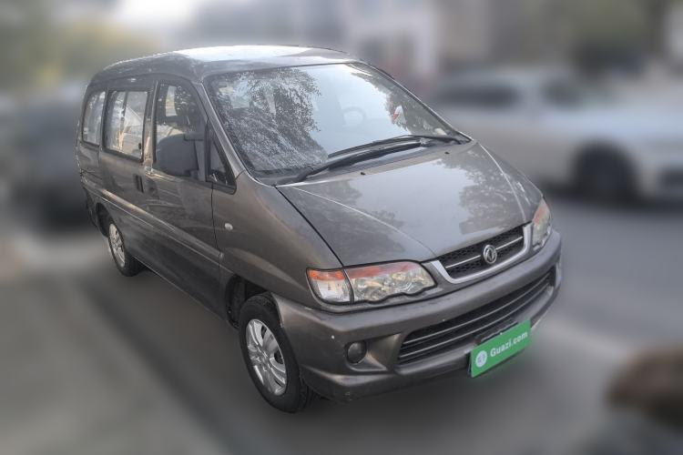 Used FORTHING Lingzhi 2015 V3 1.5L 7-seat Standard Model Front Right 45 Deg