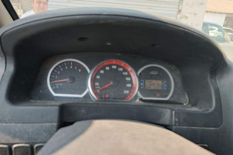 Used FORTHING Lingzhi 2015 M5 Q7 2.0L 7-seat Long-Wheelbase Comfort Model Instrument Cluster