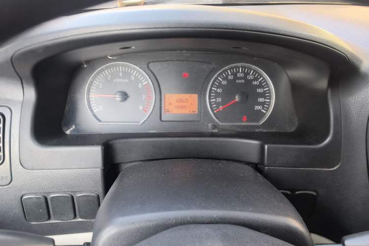 Used FORTHING Lingzhi 2015 V3 1.5L 7-seat Standard Model Instrument Cluster
