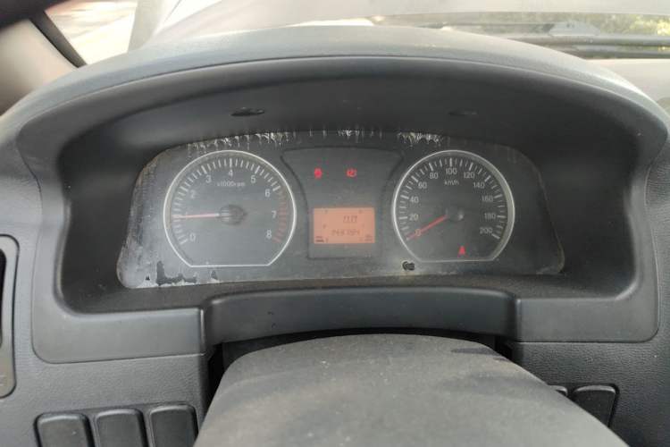 Used FORTHING Lingzhi 2015 V3 1.6L 7-Seater Standard Model Instrument Cluster