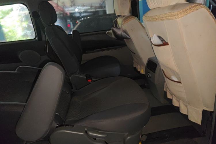 Used FORTHING Lingzhi 2015 M5 Q3 2.0L 7-seat Long-wheelbase Comfort Version Left Rear Seat