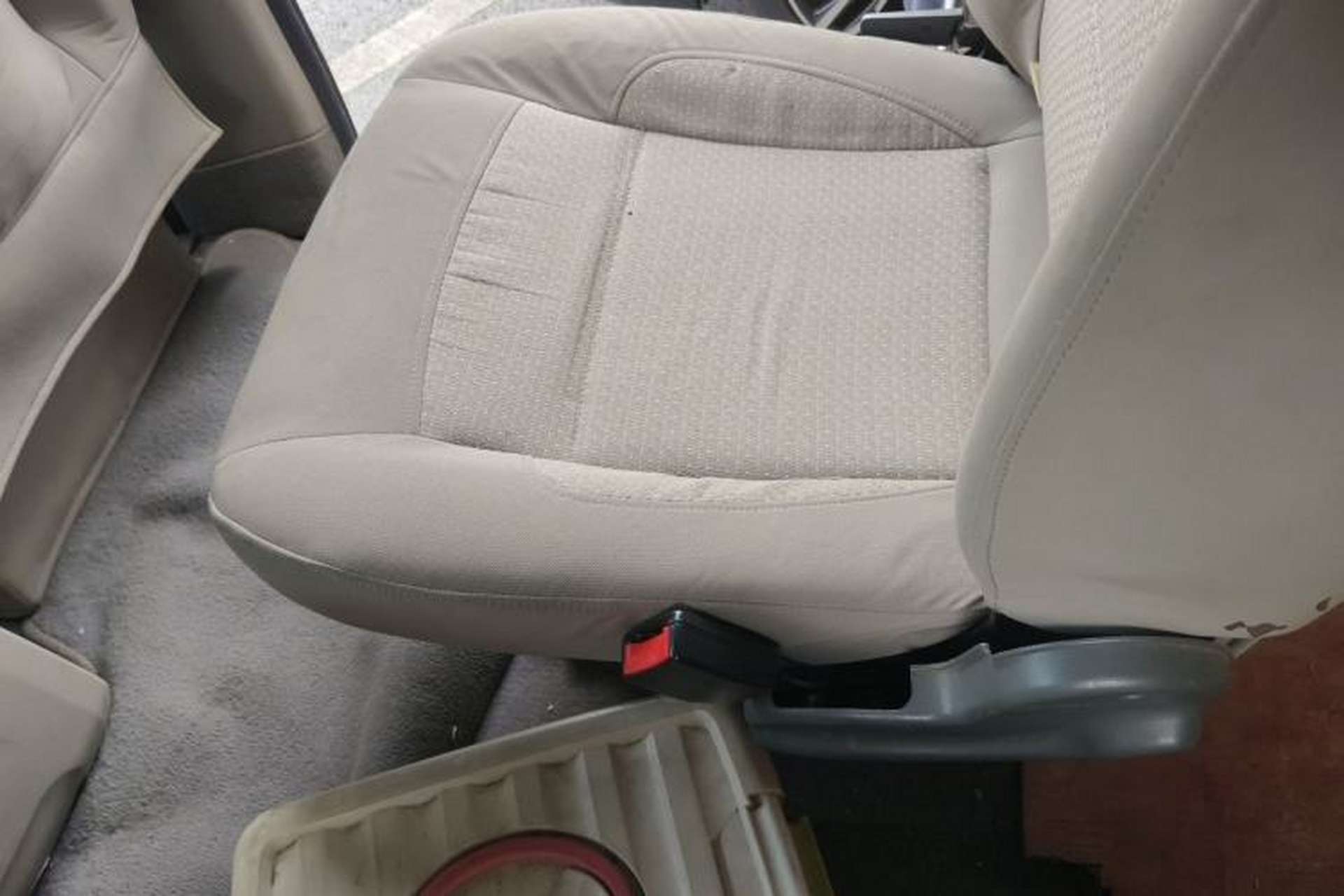 Used FORTHING Lingzhi 2015 V3 1.5L 7-seat Standard Model Left Rear Seat