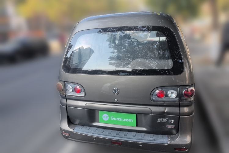 Used FORTHING Lingzhi 2015 V3 1.5L 7-seat Standard Model Rear