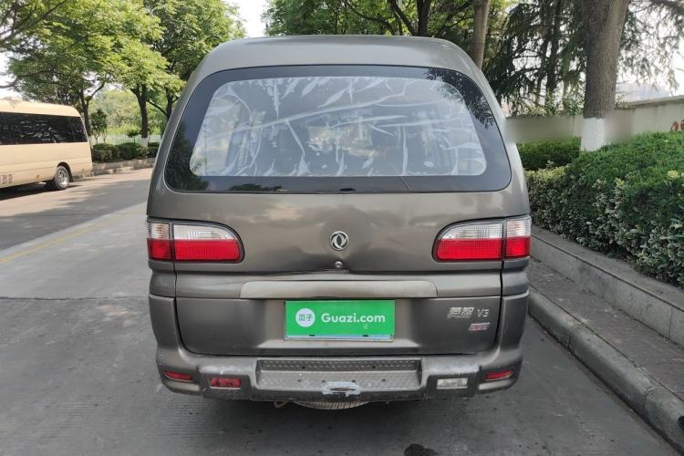 Used FORTHING Lingzhi 2015 V3 1.6L 7-Seater Standard Model Rear