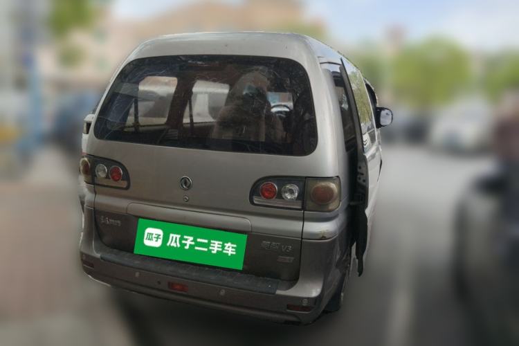 Used FORTHING Lingzhi 2015 V3 1.5L 7-seat Standard Model Rear Right 45 Deg