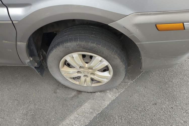 Used FORTHING Lingzhi 2015 V3 1.5L 7-seat Standard Model Right Front Wheel Hub