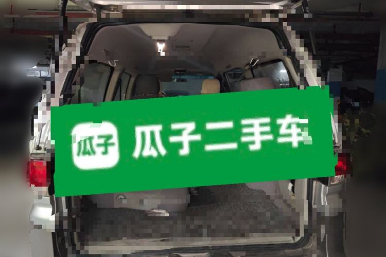 Used FORTHING Lingzhi 2015 M5 Q3 2.0L 7-seat Long-wheelbase Comfort Version Trunk