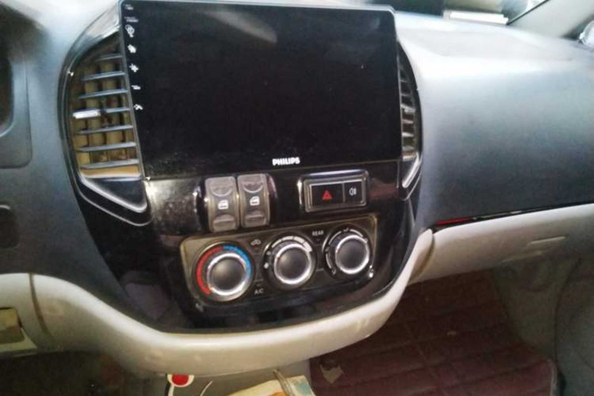 Used FORTHING Lingzhi 2015 M3 1.6L 7-Seater Comfort Model Audio And AC Panel