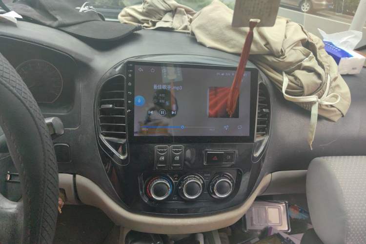 Used FORTHING Lingzhi 2015 V3 1.5L 7-seat Standard Model Audio And AC Panel